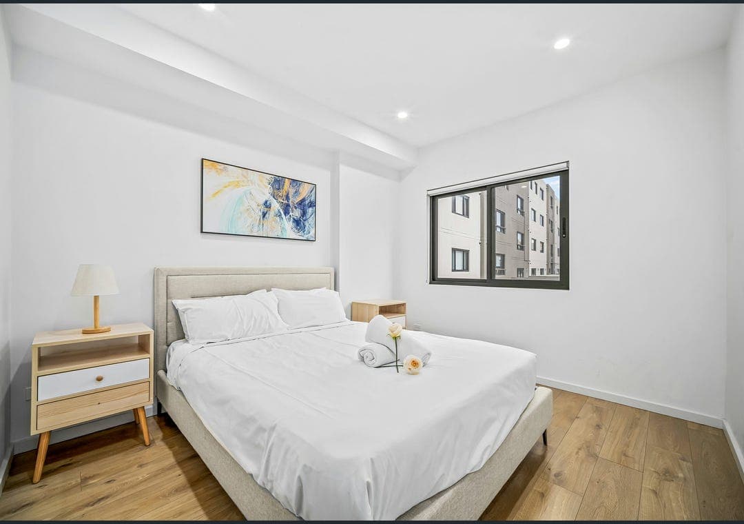 Spacious 3-Bedroom Apartment in the Heart of Bonnyrigg CBD - Image 12