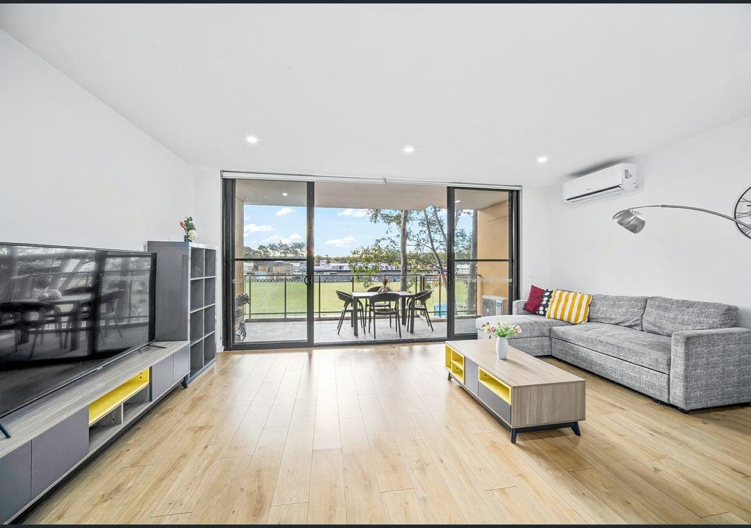 Spacious 3-Bedroom Apartment in the Heart of Bonnyrigg CBD - Image 4