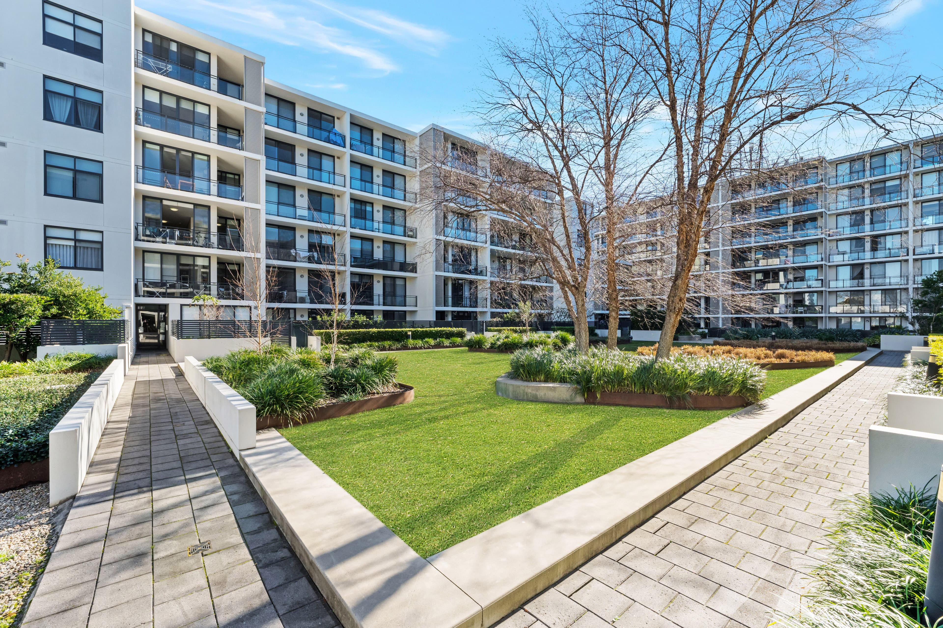 Spacious Family Home - Image 2