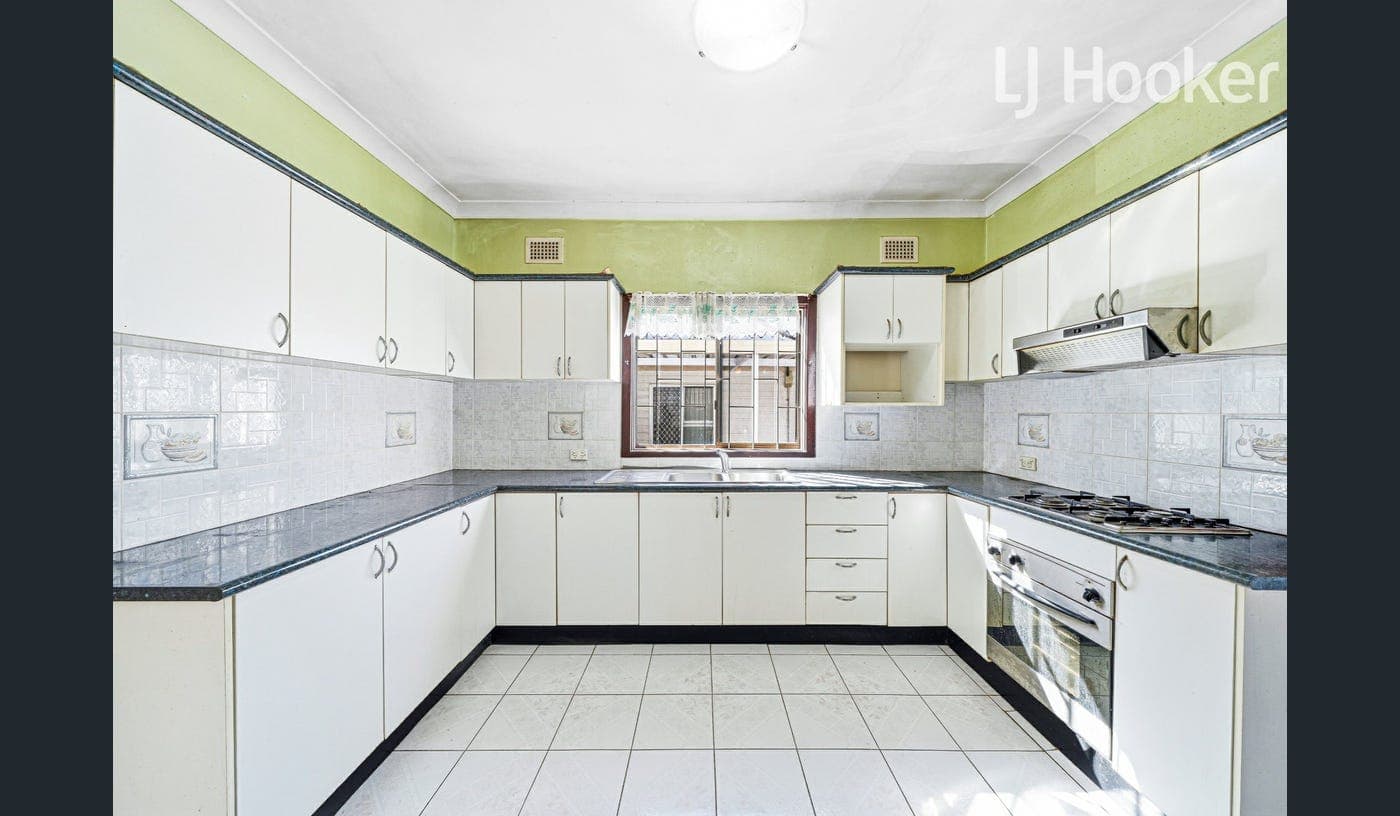 Rare Opportunity! - Image 5